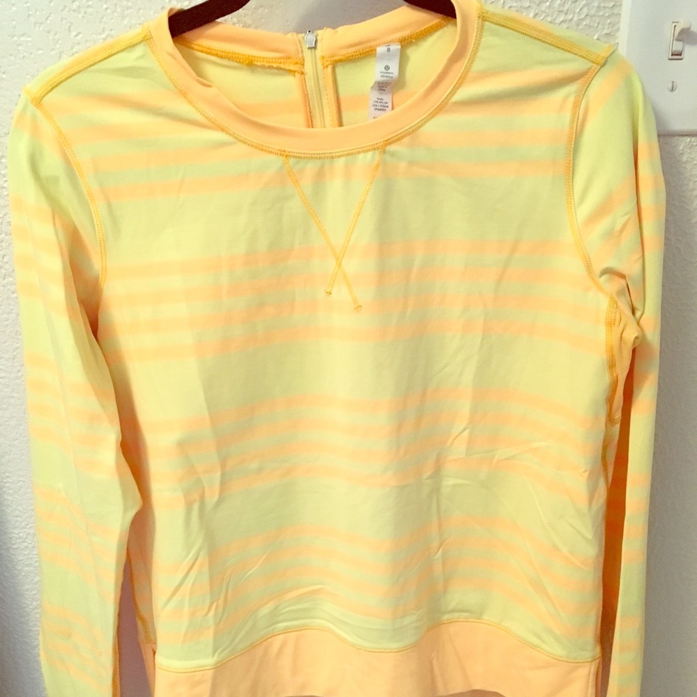Lululemon Athletica workout top
